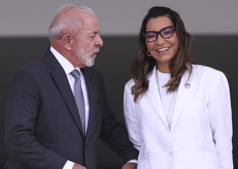Lula tenta blindar Janja no caso de jatinhos da FAB