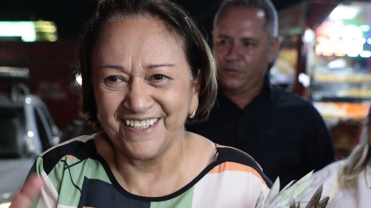 Fátima descobre Mossoró e visita Aeroporto para tentar decolar nas pesquisas