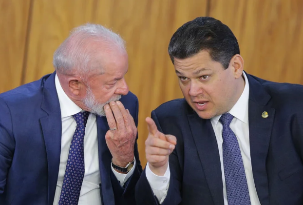 Planalto aposta em novo diálogo entre Lula e Alcolumbre para destravar nomeação ao STF