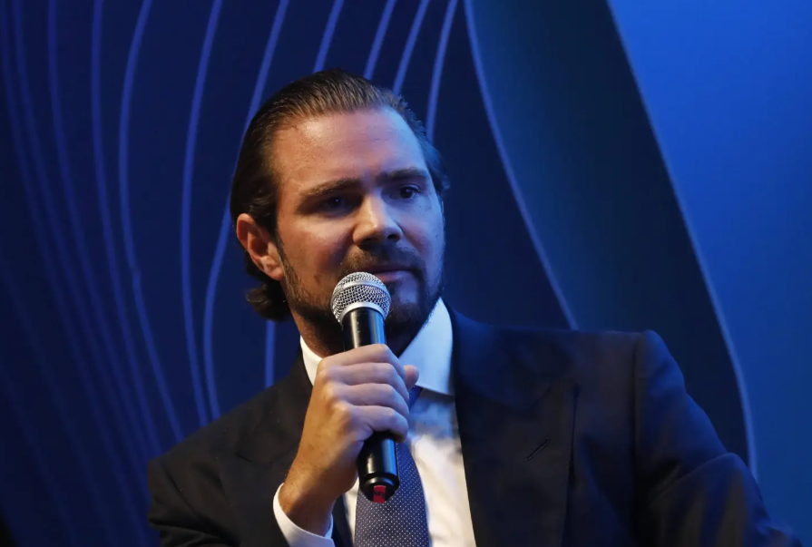 CPMI do INSS avalia condução coercitiva de Daniel Vorcaro, dono do Banco Master